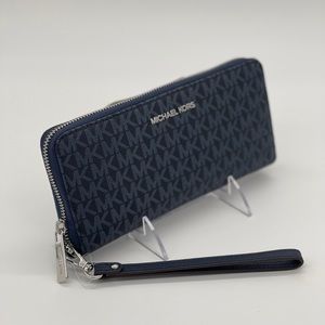 Michael Kors LG Continental Wallet